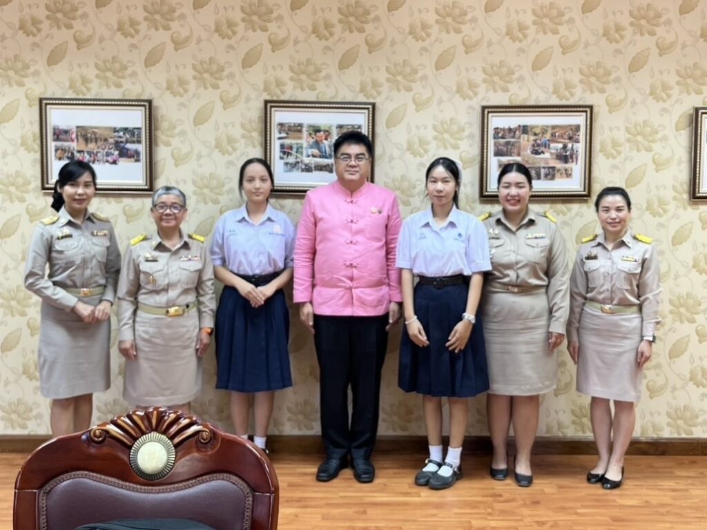 ทุนพระราชทานโครงการทุนการศึกษาพระราชทานสมเด็จพระบรมโอรสาธิราชฯ สยามบรมราชกุมาร (ม.ท.ศ.)